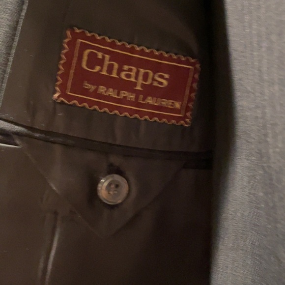 Ralph Lauren suit- Celsius 21 - Picture 3 of 4